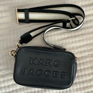 MARC JACOBS Flash leather camera crossbody bag in black